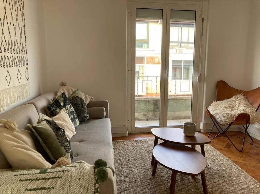 Апартаменты Apartamento Bem Localizado Para Familias & Amigos Лиссабон Экстерьер фото