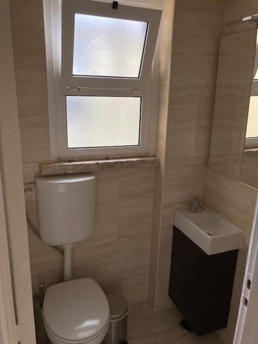 Апартаменты Apartamento Bem Localizado Para Familias & Amigos Лиссабон Экстерьер фото